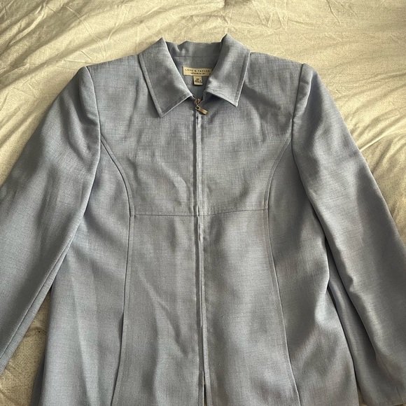 Lord and Taylor 8P lined zip up blazer light blue - Picture 2 of 5